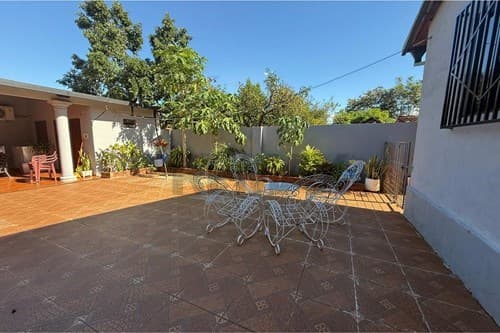 "Hogar Espacioso en Venta en Cambyretá, Itapúa" — foto 5
