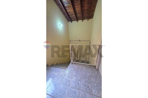Duplex en esquina -ubicación privilegiada-km 4 cde — foto 3
