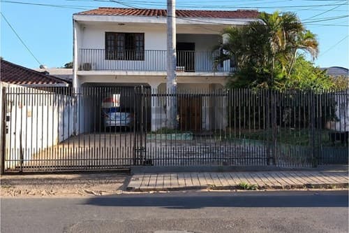 En venta amplia residencia con gran potencial