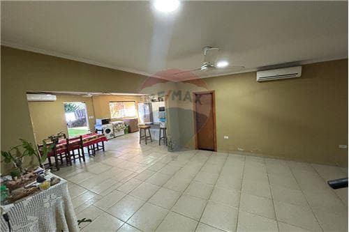 Casa 6 dorm. en VENDO CASA, Fernando de la Mora — foto 3
