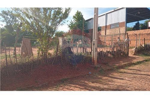 Vendo terreno terreno en Ñemby - barrio cañadita