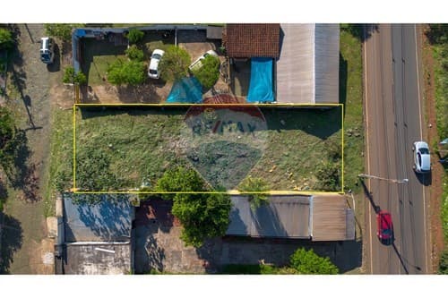 En venta terreno de calle a calle sobre — foto 2