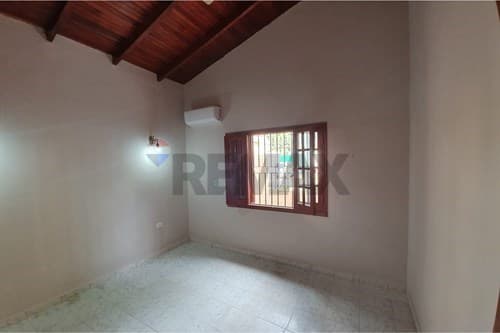 Residencia con excelente ubicación