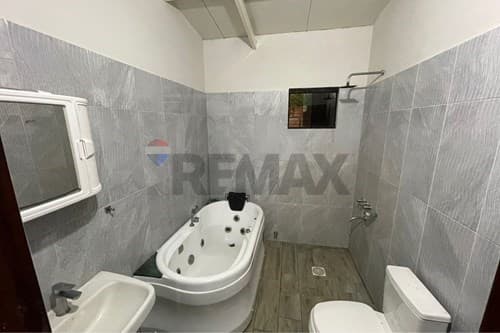 En venta hermosa casa en limpio — foto 4