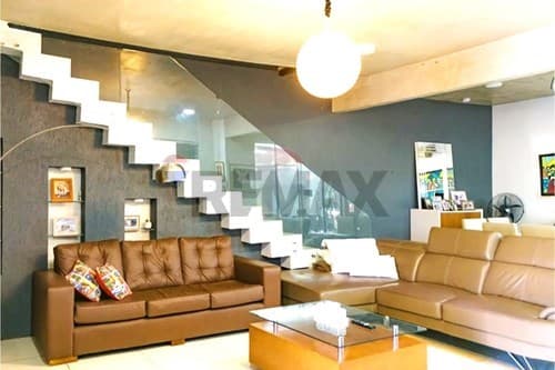 Exclusiva Casa 4 Dorm. con Piscina en Itauguá, foto 3