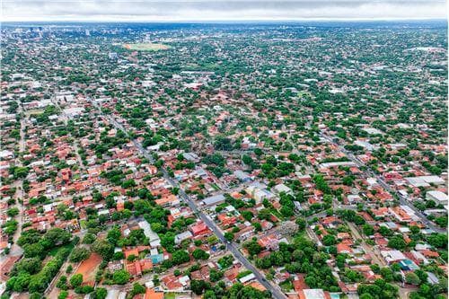 Terreno en lambare a pasos del super el pueblo — foto 3