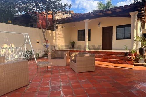 Casa de 2 dormitorios con Salón Comercial, foto 2