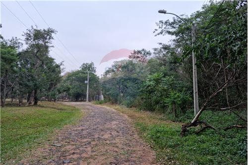 de Gran Terreno en Urbanización Surubi'i — foto 4