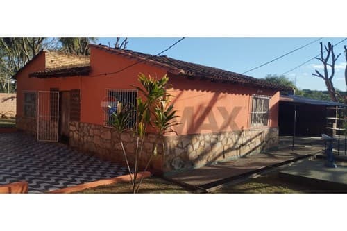 amplia residencia en Valle Kare Itaugua, foto 5