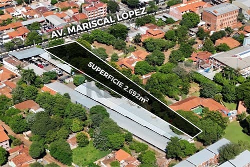 Terreno de 2.692 m² sobre mcal. López — foto 2
