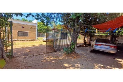 Terreno con casa a remodelar en laurelty — foto 3