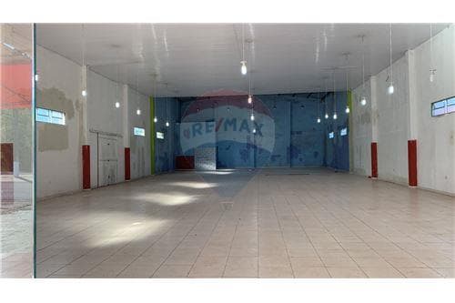 Salon comercial de 525m2 salto del guaira — foto 2