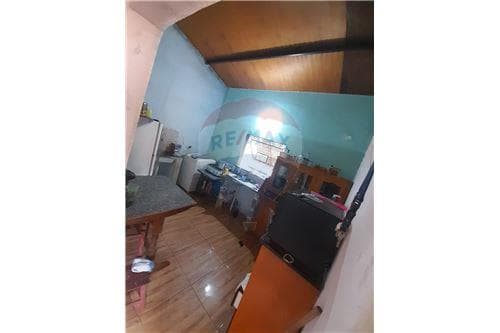 Casa en esquina en capiata — foto 5