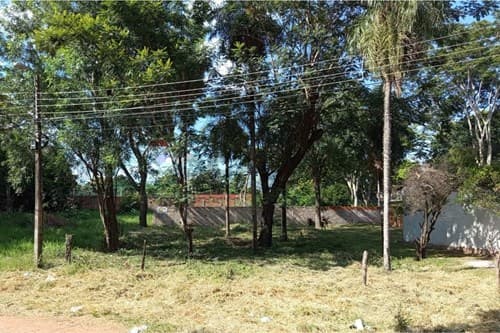 Terreno en esquina Ñemby-caaguazú