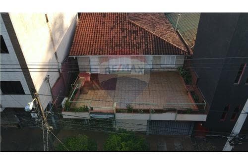 Oferta enta de casa en pleno centro de encarnacion — foto 3