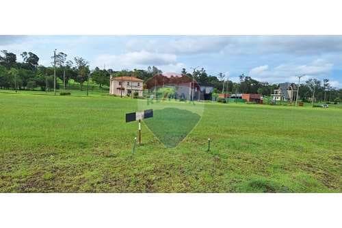 Venta de lote en condominio cerrado la Trinidad