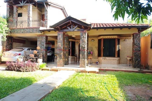 Residencia en San Lorenzo zona Florida — foto principal