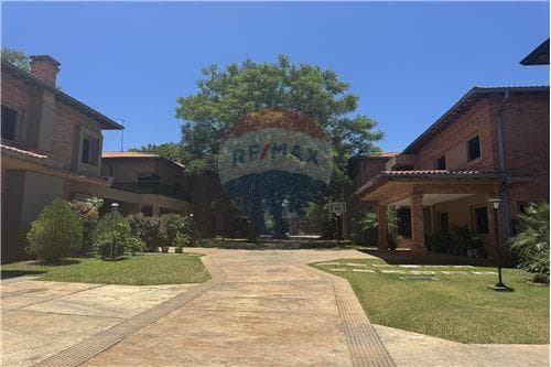 Residencia en Barrio Cerrado Laguna Grande — foto 2