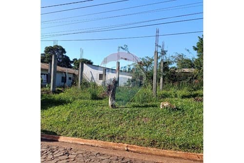 "Oportunidad de Inversión en Itapúa: Lote Esquina" — foto 1