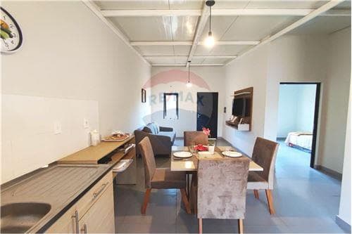 Casa tipo duplex moderna y amoblada en aregua, foto 3