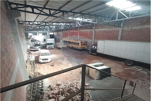 En alquiler amplio deposito a estrenar lambare — foto 5