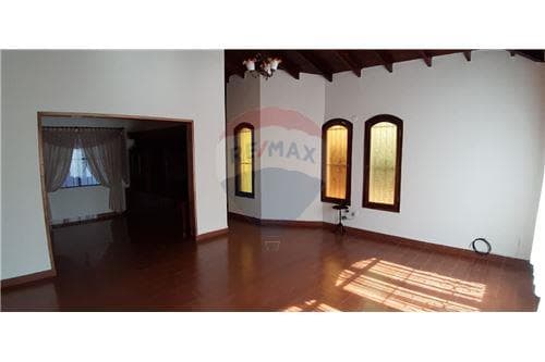 Hermosa residencia con piscina !!!! — foto 4