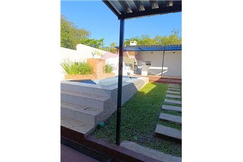 DUPLEX en Venta - Mora Cue Luque — foto 1