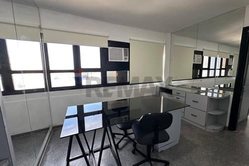 oficina amoblada en el centro sobre palma — foto 4