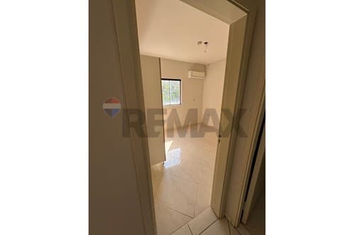 Departamento de 2 hab con cochera en Santa Ana 1 — foto 2