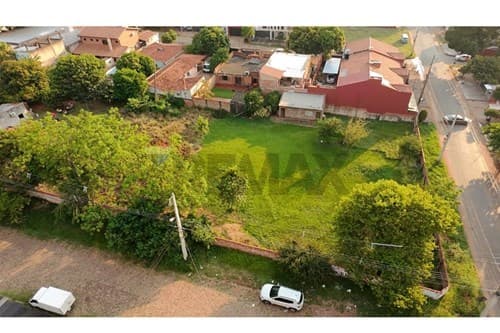 En venta imponente terreno de 2568 m2 en esquina