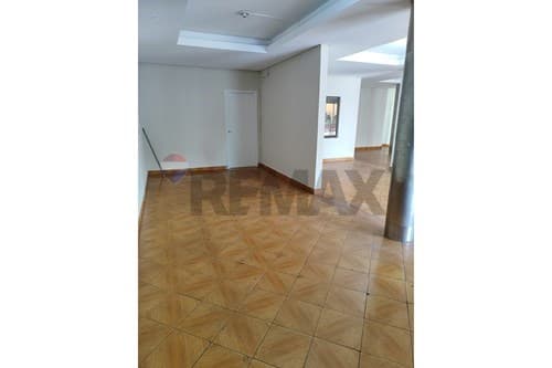 Venta de salon comercial