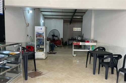 Local comercial con 2 salones ✨ — foto 2