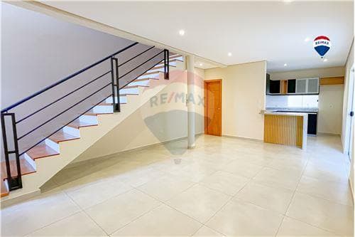 Duplex a estrenar en venta en Luque, foto 2