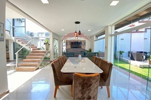 Moderna casa semi amoblada en alquiler - Luque, foto 4