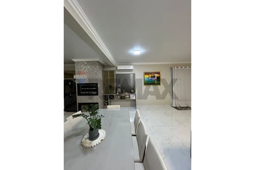 ¡Residencia Moderna en Santa Rita, Alto Paraná!, foto 5