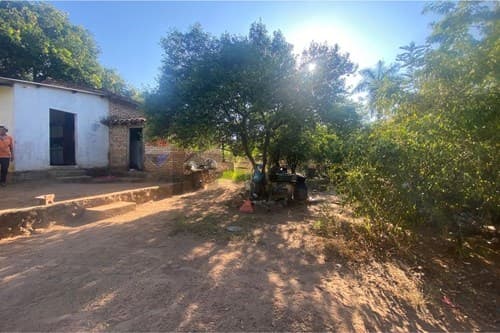 Terreno de 2.470 en Ypacarai Pedrozo