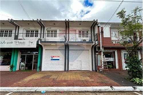 En alquiler local comercial céntrico — foto 1