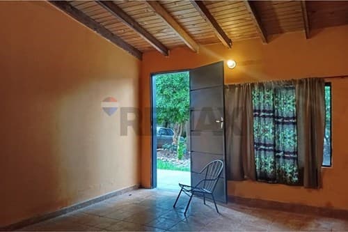 Alquilo casa con amplio patio, San Lorenzo