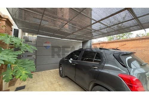 Amplio duplex con tres suites en barrio Herrera — foto 2