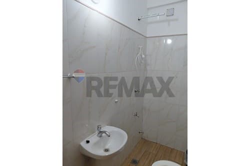 Alquiler de salón comercial en Villa Elisa
