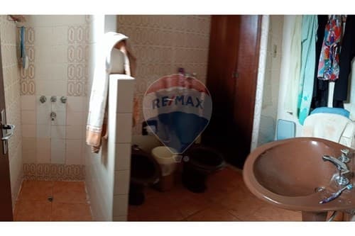 Casa de Dos Plantas en Venta - Barrio Pettirossi — foto 1