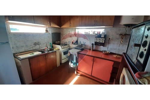 Departamento con Locales Comerciales en Cambyretá" — foto 4