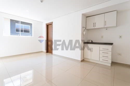 ¡Alquila moderno depa en Villa Univ., S. Lorenzo! — foto 4