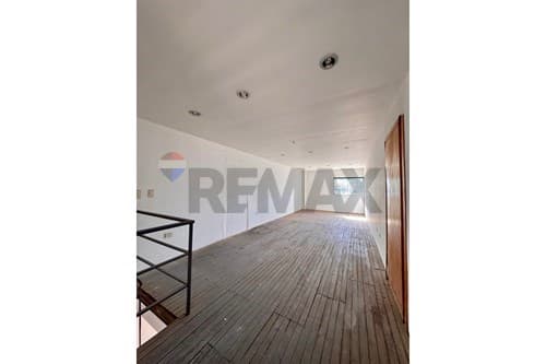 En venta local comercial sobre gral. Santos — foto 3