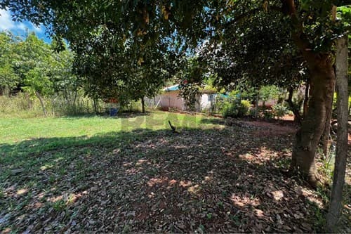 En venta terreno en esquina Itauguá