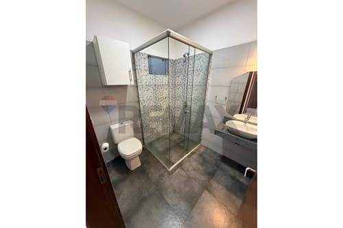 Dúplex premium en alquiler con patio y piscina — foto 4