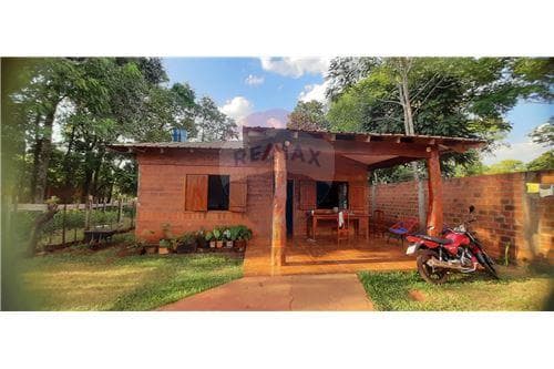Casa en san isidro zona santa rita