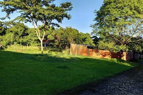 Atención Inversionistas terreno amplio en venta — foto 2