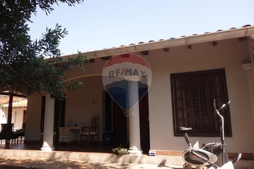 Casa de verano en barrio cerrado — foto 2