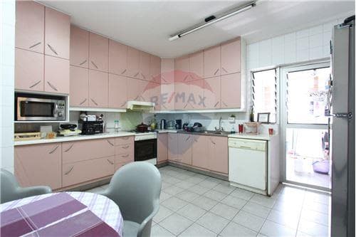 Amplio departamento de 3 hab. Edif curupayty 2 — foto 1